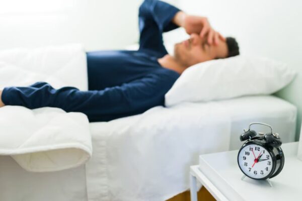 je dors 12h par nuit et je suis fatigué